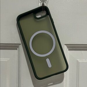 Green MagSafe Compatible Phone Case IPHONE SE